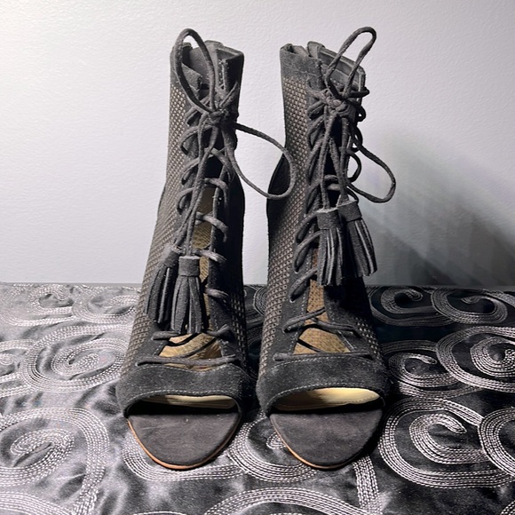 MARC FISHER Shaini Perforated Lace-up Bootie - Picture 2 of 4